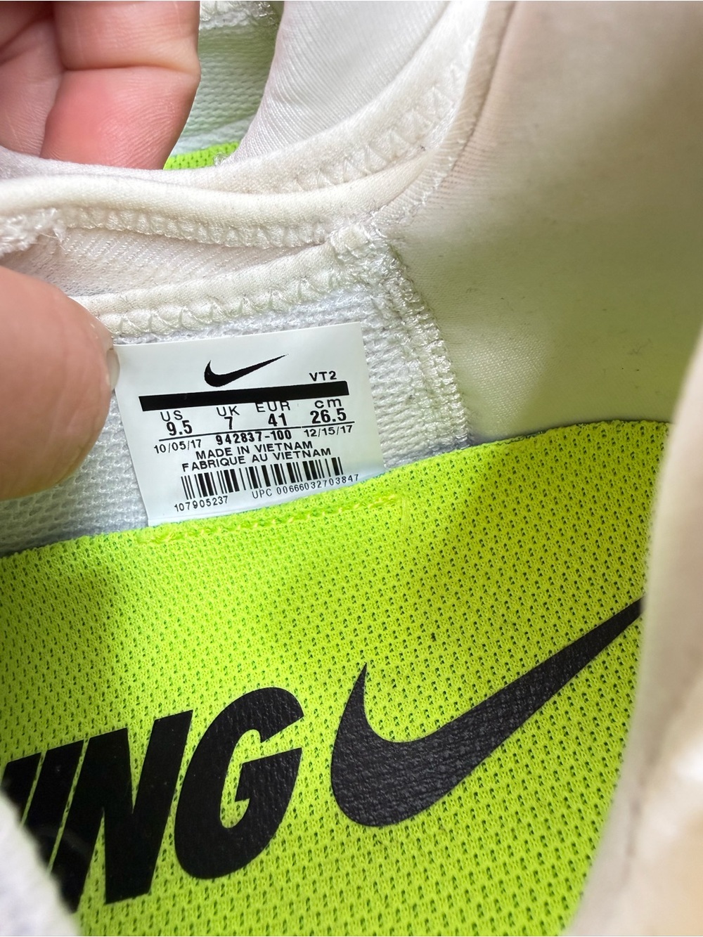 Nike Free RN 2018 942837-100 Women's White/Black Running
Sneaker Shoes size 9.5 - Picture 3 of 4